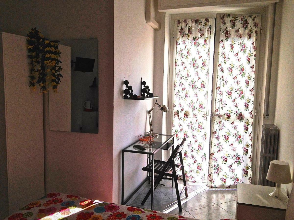 Top Suit Uno - Guest House Brugherio Quarto foto